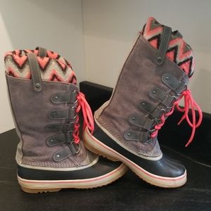 Sorel - Joan of Arctic Knit Boot II in Shale